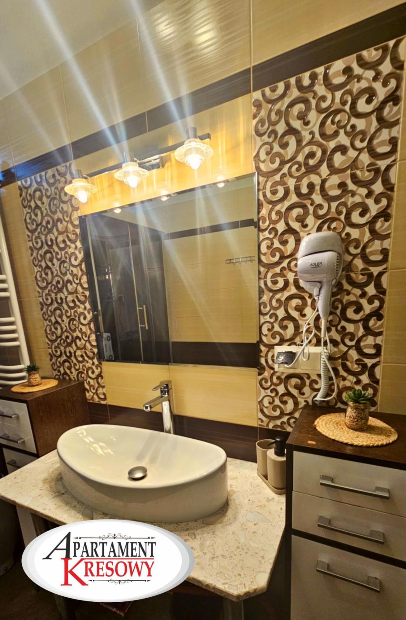 Apartament Kresowy Parter 3 Pokoje Duza Lazienka Kabino-Wanna Spa Wi Fi Ekspres 2X Smart Tv Antresola Parking Free Plac Zabaw Bilet Na Aquapark 150M W Cenie Hrubieszow Eksteriør billede
